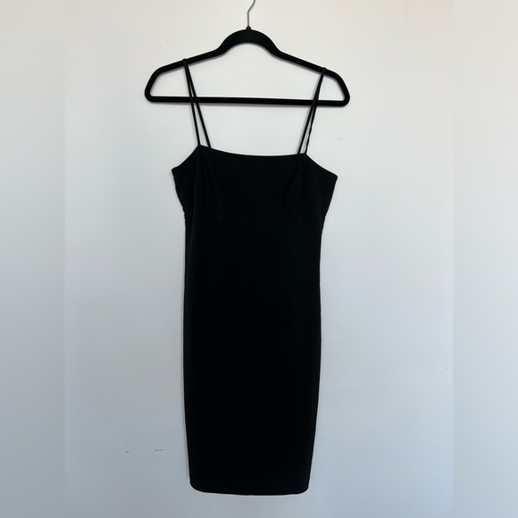 Black mini dress - Picture 2 of 3